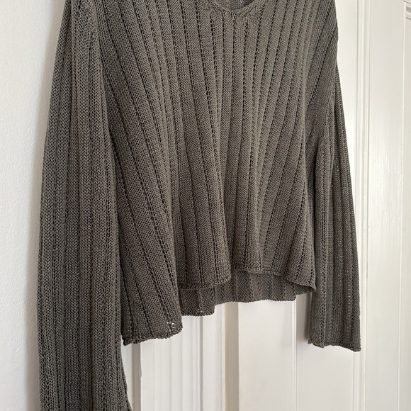 Zara Sweater - Picture 3 of 4